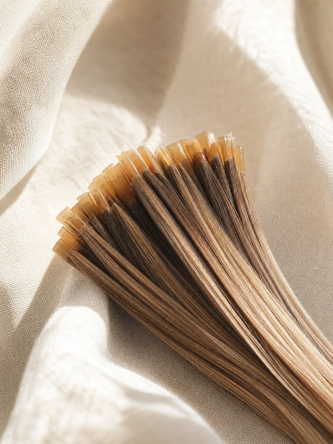 Keratin-Bonding-Strähnen in Nahaufnahme